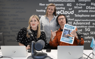 В День работников радио, телевидения и связи в офисе beCloud работало облачное радио